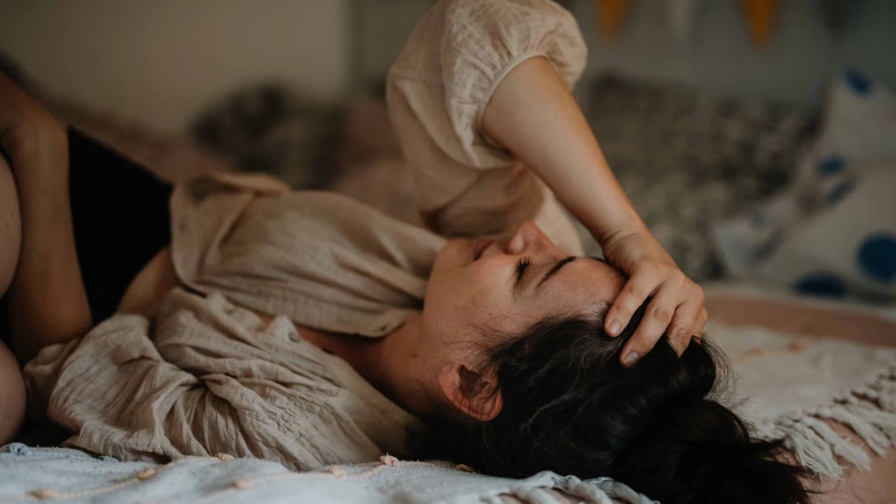 मेरे बेडरूम में जाओ…’ दिल्ली में नॉर्थ-ईस्ट की युवतियों से बदसलूकी, महिला पड़ोसी पर केस दर्ज