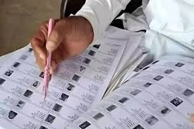 <img class="hot" src="img/hot.png" />2 करोड़ मतदाताओं के नाम कटे, कुल वोटर 13.39 करोड़