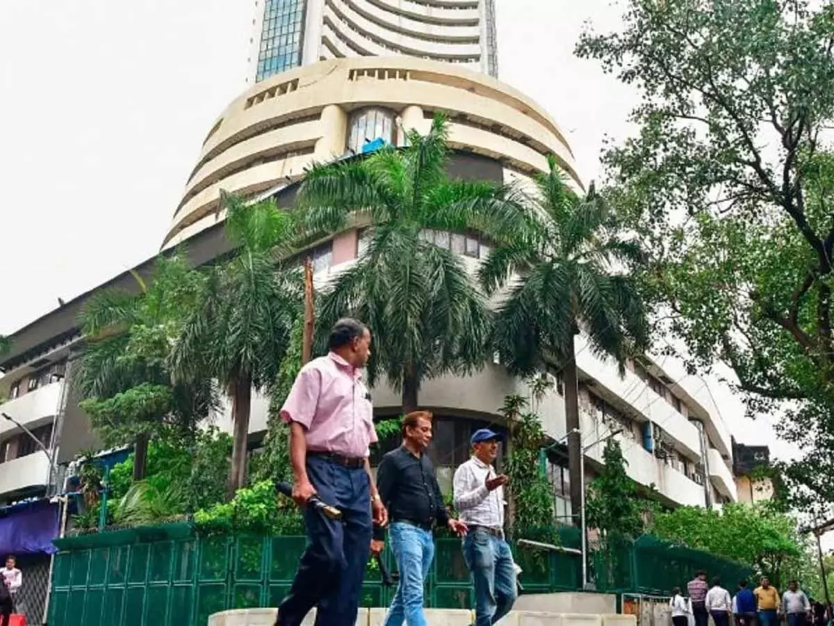 शेयर बाजार हरे निशान में बंद, निफ्टी बैंक ऑल टाइम हाई पर