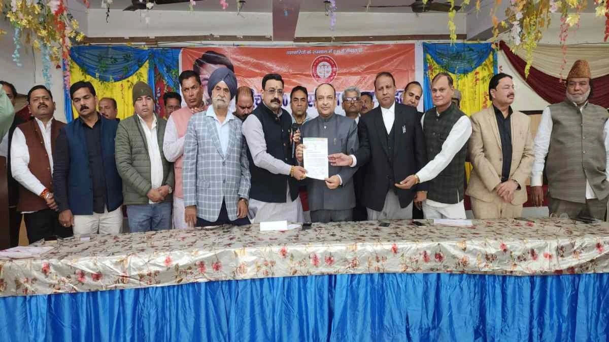 व्यापारियों का उत्पीड़न करने वाले विभागों से होगा आर पार का संघर्ष : पं.आशु शर्मा