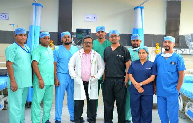 भारत में पहली बार बाइपास हार्ट सर्जरी वाल्व व सीआरटी-डी मशीन लगाई एक साथ