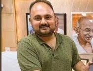 बुजुर्ग फरियादी का दुखड़ा सुन भड़क उठे हापुड़ डीएम अभिषेक पांडेय